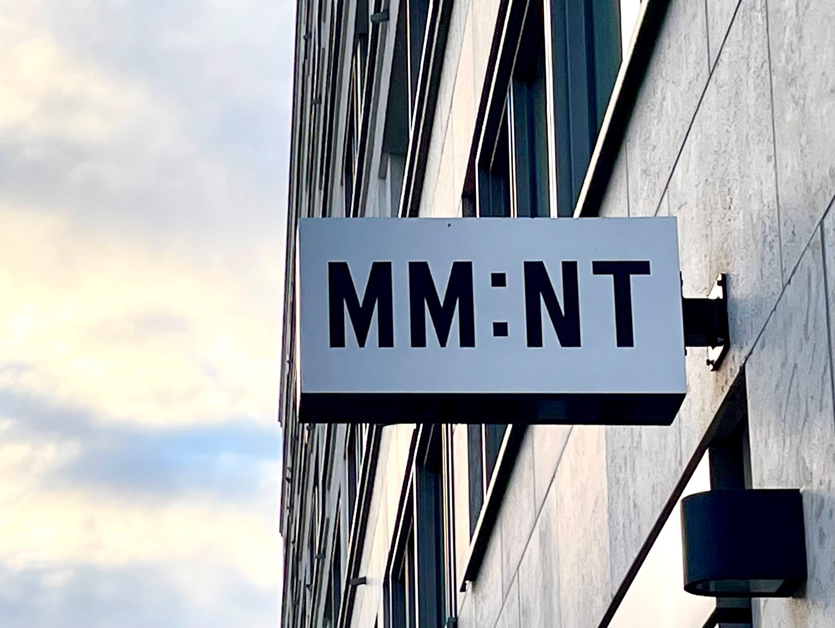 MM:NT
